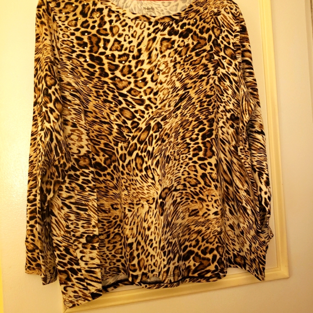 WOMEN'S TOP